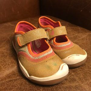 Plae Emme shoes 9.5 / 26